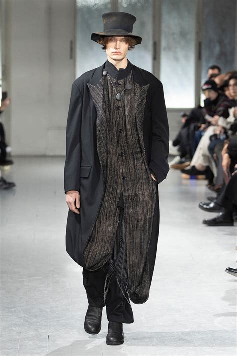 GOTHIC YOHJI YAMAMOTO – THE SHOP YOHJI YAMAMOTO